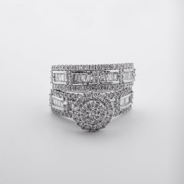 Alternative Diamond Ring
